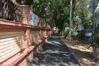 На улице Раскольникова ремонтируют дорогу