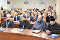 Олег Полумордвинов наградил представителей национальных сообществ