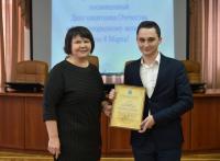 Астраханские власти  поздравили активных горожан с праздниками 