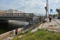 С двух астраханских набережных собрали свыше 12 кубов мусора