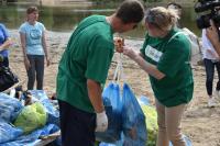 В микрорайоне X лет Октября сегодня прошел субботник