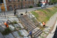 С двух астраханских набережных собрали свыше 12 кубов мусора