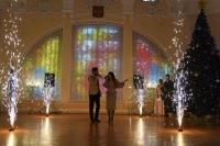 Олег Полумордвинов поздравил межнациональные семьи с предстоящими праздниками