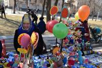 В Астрахани тысячи горожан весело встретили  Масленицу 