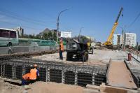 Работы на перекрытой полосе вокзального путепровода выполнены на 40%