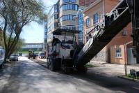 На улице Пугачева приступили к ремонту дороги