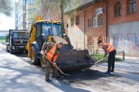 На улице Пугачева приступили к ремонту дороги