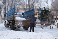 С улиц и из парков Астрахани с начала недели вывезли около 1,9 тысячи кубометров снега