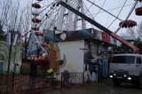 В парке «Планета» демонтируют незаконные объекты