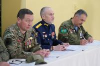 В Астрахани прошел конкурс-смотр строя и песни среди школьников