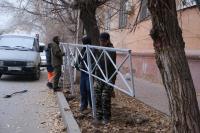 На улице Бабушкина устанавливают леерное ограждение