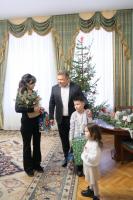 Глава Астрахани Игорь Редькин принял участие в «Елке желаний»