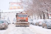 С улиц и парков Астрахани вывезли почти 200 кубометров снега