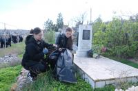 В Астрахани приводят в порядок места захоронения ветеранов Великой Отечественной войны