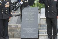 У памятника погибшим кораблям установили памятные плиты.