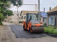 На правобережье Астрахани продолжается обновление дорог