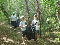 Свыше 100 человек приняли участие в субботнике на острове Городской