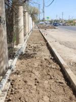 На Фунтовском шоссе приступили к укладке бортовых камней и ремонту тротуара