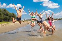 Р. Абдулаева "Группа в купальниках" (третье место)