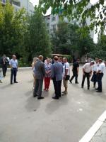 Председатель наблюдательного совета Фонда содействия реформированию ЖКХ - Сергей Степашин вручил знак отличия «Знак качества ЖКХ» председателю ТСН «Новинка»  Константину  Марисову