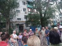 Сотрудники администрации Ленинского района г. Астрахани и ОП №2 УМВД России по г. Астрахани приняли участие в собрании собственников жилых помещений многоквартирного дома № 12 Б по ул. Ботвина.