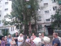 Сотрудники администрации Ленинского района г. Астрахани и ОП №2 УМВД России по г. Астрахани приняли участие в собрании собственников жилых помещений многоквартирного дома № 12 Б по ул. Ботвина.