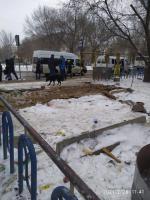 Проведение работ по демонтажу самовольно установленных объектов движимого имущества