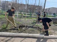 Представители конфессий вышли на уборку Астрахани