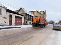 Около 300 человек вышли на уборку снега в Астрахани