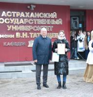 Олег Полумордвинов поздравил астраханских студентов с праздником