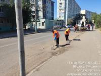 В Астрахани на выходных помыли Милицейский мост