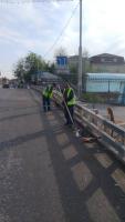 На мостах продолжаются работы по наведению чистоты