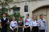 Возложение цветов к мемориальным доскам участникам Великой Отечественной Войны 