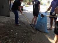 28.08.2015 г. в Ленинском районе на ул. Комсомольская Набережная прошел "День чистоты", в котором приняли участие сотрудники администрации Ленинского района г. Астрахани.