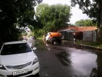 В Ленинском районе устраняют последствия непогоды