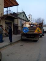 Рейдовые мероприятиями по ликвидации несанкционированной торговли (оказания услуг) и освобождению муниципальных земельных участков от незаконно установленных объектов движимого имущества.