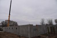 В Астрахани строительство четырех детских садов продолжается и в праздники