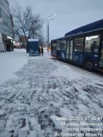 Около 350 человек вышли на уборку снега в Астрахани