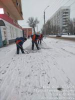 Около 350 человек вышли на уборку снега в Астрахани