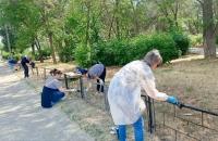 На улице Яблочкова покрасили лееерное ограждение