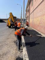 На ул. Б. Хмельницкого обновляют тротуары