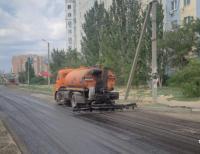 На улице Куликова ремонтируют дорогу 