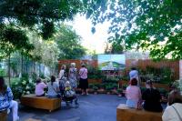 В Астрахани стартовал фестиваль цветов