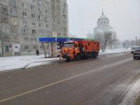 В связи с ухудшением погодных условий коммунальные службы Астрахани переведены на усиленный режим