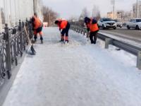 С улиц и из парков Астрахани с начала недели вывезли около 1,9 тысячи кубометров снега