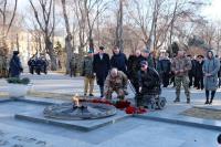 В Астрахани возложили цветы и венки к памятникам и обелискам воинской славы