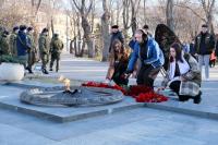 В Астрахани возложили цветы и венки к памятникам и обелискам воинской славы