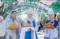 В Астрахани красочно отметили Навруз