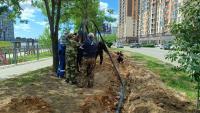 На набережной Приволжского Затона монтируют поливочный водопровод