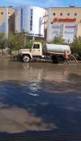 В Астрахани устраняют последствия ночного дождя
